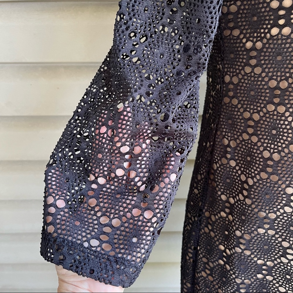 •Emma & Michele• Black Crocheted Lace Overlay Dress - Size Small - Picture 4 of 9